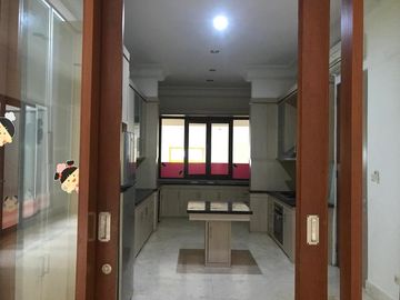 DISEWA RUMAH (Ada Kolam Renang) DI JL.PANGERAN ANTASARI RAYA JAKARTA SELATAN