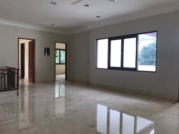 DISEWA RUMAH (Ada Kolam Renang) DI JL.PANGERAN ANTASARI RAYA JAKARTA SELATAN