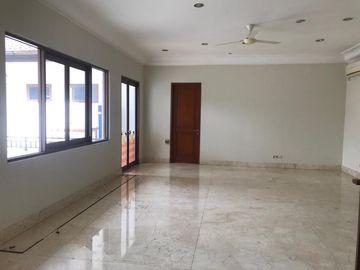 DISEWA RUMAH (Ada Kolam Renang) DI JL.PANGERAN ANTASARI RAYA JAKARTA SELATAN