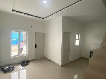 Rumah 2 Lantai Murah di Kalideres
