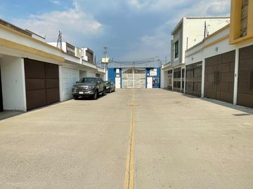 CASA EN VENTA (ejido) DENTRO DE PRIVADA EN CACALOMACAN A 5min DE PASEO COLON DE TOLUCA