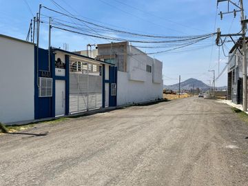 CASA EN VENTA (ejido) DENTRO DE PRIVADA EN CACALOMACAN A 5min DE PASEO COLON DE TOLUCA