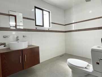CASA EN VENTA (ejido) DENTRO DE PRIVADA EN CACALOMACAN A 5min DE PASEO COLON DE TOLUCA
