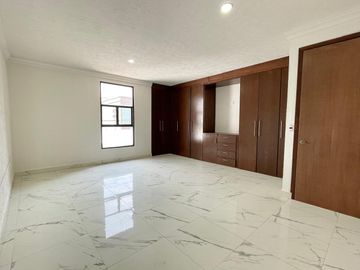 CASA EN VENTA (ejido) DENTRO DE PRIVADA EN CACALOMACAN A 5min DE PASEO COLON DE TOLUCA