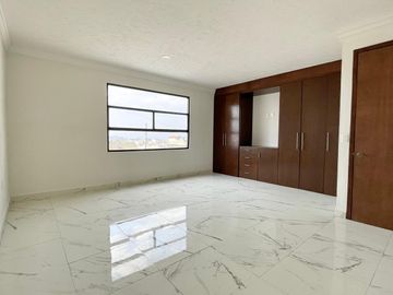 CASA EN VENTA (ejido) DENTRO DE PRIVADA EN CACALOMACAN A 5min DE PASEO COLON DE TOLUCA