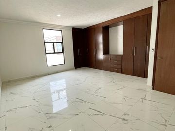 CASA EN VENTA (ejido) DENTRO DE PRIVADA EN CACALOMACAN A 5min DE PASEO COLON DE TOLUCA