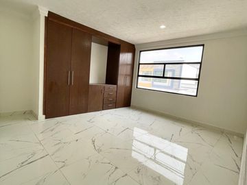 CASA EN VENTA (ejido) DENTRO DE PRIVADA EN CACALOMACAN A 5min DE PASEO COLON DE TOLUCA