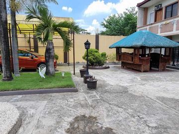 1296sqm Corner  Lot  with 4 units 2-storey apartment and Bungalow House with pool for SALE in Malabanias Angeles City Pampanga