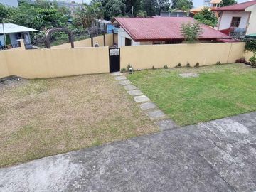 1296sqm Corner  Lot  with 4 units 2-storey apartment and Bungalow House with pool for SALE in Malabanias Angeles City Pampanga