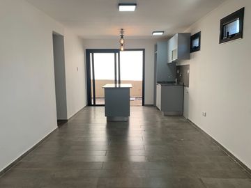 EN VENTA HERMOSA Y COMODA CASA A ESTRENAR