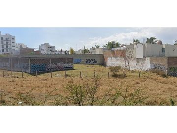 OPORTUNIDAD!! TERRENO EN VENTA SOBRE PERIFERICO FRENTE A EXPLANADA PUEBLA