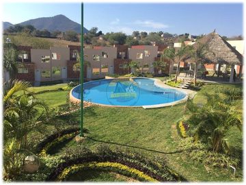 Casas con alberca a 15 minutos de Cuernavaca
