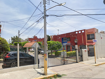 CASA EN CALLE SIERRA DE GUADALUPE, COL. JOYAS DE CUAUTITLAN, CUAUTITLAN. ¡NO CREDITOS!