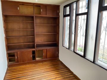 Casa en Venta de 269 m² Cumbayá (San Francisco de Pinsha) A pocas cuadras del parque metropolitano de Cumbayá