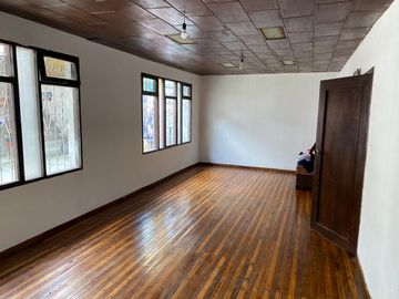 Casa en Venta de 269 m² Cumbayá (San Francisco de Pinsha) A pocas cuadras del parque metropolitano de Cumbayá