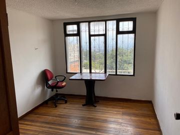 Casa en Venta de 269 m² Cumbayá (San Francisco de Pinsha) A pocas cuadras del parque metropolitano de Cumbayá