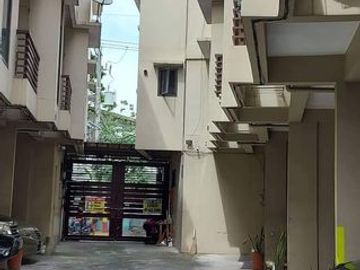 3 STOREY TOWNHOUSE FOR SALE AT STA. ANA, MANILA