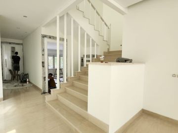 Rumah Mewah Tropical Modern Siap Huni Strategis Di Kemang Pejaten Jakarta Selatan