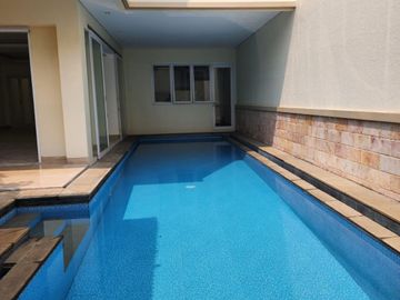 Rumah Mewah Tropical Modern Siap Huni Strategis Di Kemang Pejaten Jakarta Selatan
