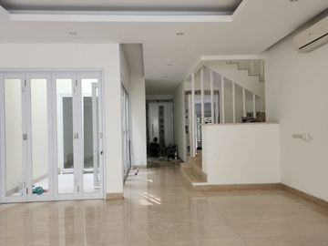 Rumah Mewah Tropical Modern Siap Huni Strategis Di Kemang Pejaten Jakarta Selatan