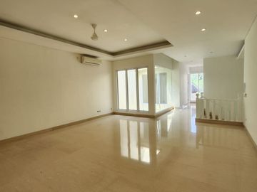 Rumah Mewah Tropical Modern Siap Huni Strategis Di Kemang Pejaten Jakarta Selatan