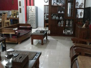 Rumah 3 Lantai Dalam Perumahan GDC Dekat Alun - Alun Depok