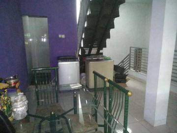 Rumah 3 Lantai Dalam Perumahan GDC Dekat Alun - Alun Depok