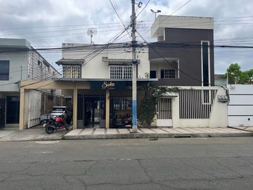 CASA COMERCIAL EN ZONA NORTE SECTOR GASTRONÓMICO DE PORTOVIEJO