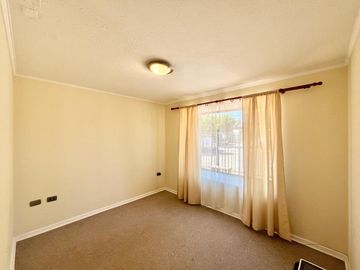 Se vende casa segura en condominio cerrado, 3 piezas 3 baños, sector Rauquen, Curicó