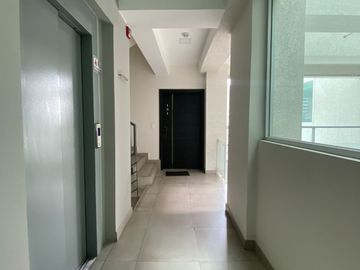 SUITE DE VENTA POR ESTRENAR UBICADO EN LA FLORESTA 82 METROS, BALCON, PRIMER PISO $115.000