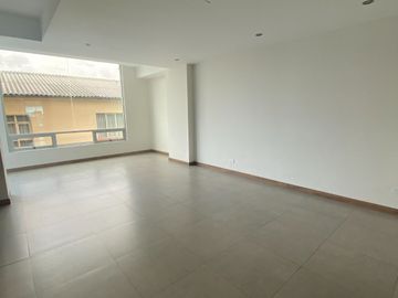 SUITE DE VENTA POR ESTRENAR UBICADO EN LA FLORESTA 82 METROS, BALCON, PRIMER PISO $115.000