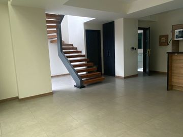 SUITE DE VENTA POR ESTRENAR UBICADO EN LA FLORESTA 82 METROS, BALCON, PRIMER PISO $115.000