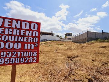 Venta de Terreno esquinero en el sector Punta Blanca, entrada 5, Santa Elena