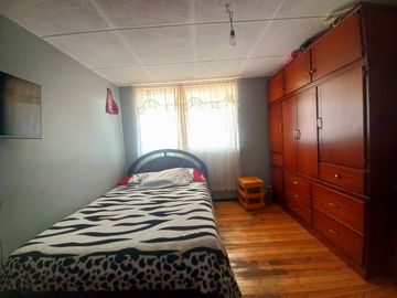 CASA AMPLIA EN VENTA UBICADA EN MIRAFLORES
