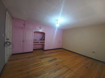 CASA AMPLIA EN VENTA UBICADA EN MIRAFLORES