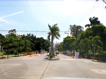 132 sqm Vacant Residential Lot in Laguna Belair 4 Bgy. Don Jose Sta. Rosa Laguna
