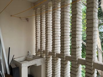 AMPLIA CASA CON EXCELENTE UBICACIÓN EN TLALTENANGO