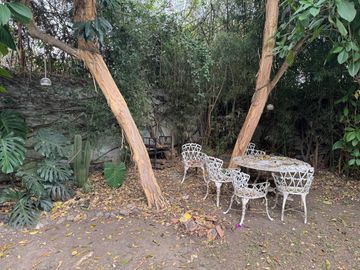 AMPLIA CASA CON EXCELENTE UBICACIÓN EN TLALTENANGO