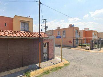 VENTA DE CASA DE RECUPERACION BANCARIA EN HACIENDA LOS EUCALIPTOS 208, HACIENDA DE CUAUTITLAN, CUAUTITLAN, ESTADO DE MEXICO, C.P. 54803