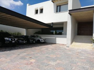 CASA EN VENTA FRACC EL BOSQUE GOLF COUNTRY CLUB, LEON, GUANAJUATO