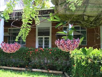 VENDEMOS HERMOSA FINCA EN EL CARMEN DE ÁPICALA.
