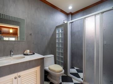 3 Bedroom with Guesthouse in Lanna Thara Hang Dong