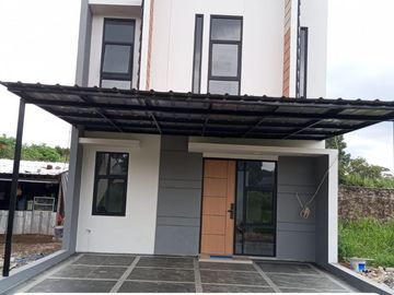 DIJUAL RUMAH SIAP HUNI MURAH DI PERUMAHAN JATISARI JATIASIH BEKASI DEKAT MABES TNI CILANGKAP JUAL