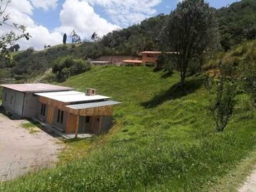 Hermosa quinta en venta por estrenar con 10.000m2T sector Tutupali Chico