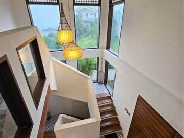 Spacious 6 Bedrooms House with Pool in Uphill Royale Cebu
