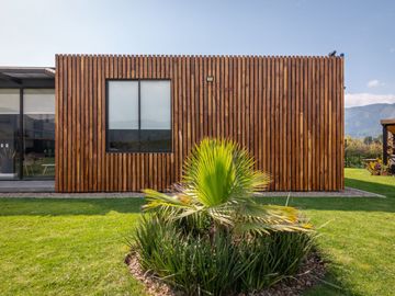 Venta Casa, Tenjo, amplia 1 piso, 4 habitaciones, 5 baños.