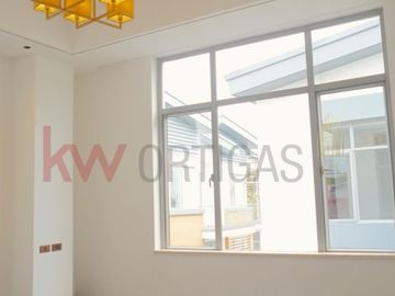 Brand New Asian Style Townhouses in San Juan City for Sale