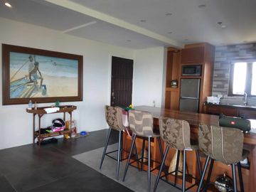 173.5 sq.m. upscale beach condo unit in a resort community-Lapu-Lapu City @ P15M