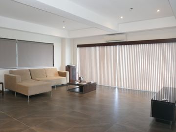 173.5 sq.m. upscale beach condo unit in a resort community-Lapu-Lapu City @ P15M