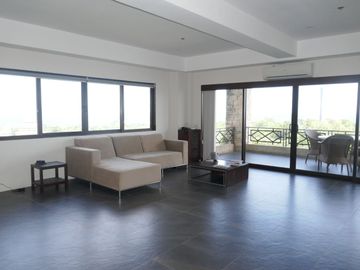 173.5 sq.m. upscale beach condo unit in a resort community-Lapu-Lapu City @ P15M